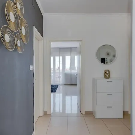 Seaview In Centre Apartamento
